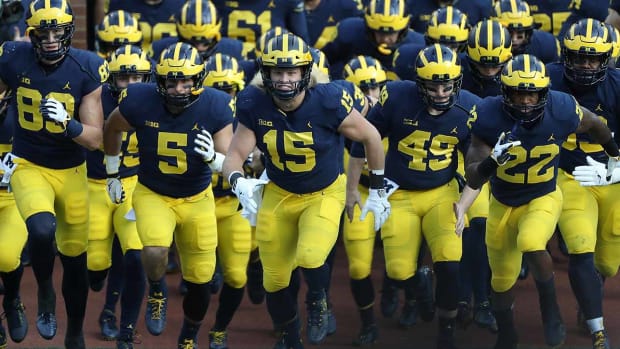college-bowl-game-projections-schedule-playoff-rankings.jpg
